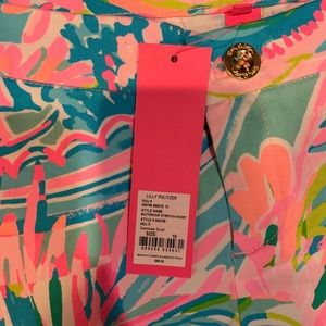 Lilly Pulitzer buttercup stretch short 10